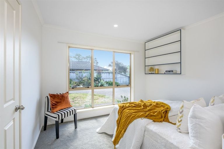 Photo of property in 8 Brookwood Drive, Henderson, Auckland, 0612