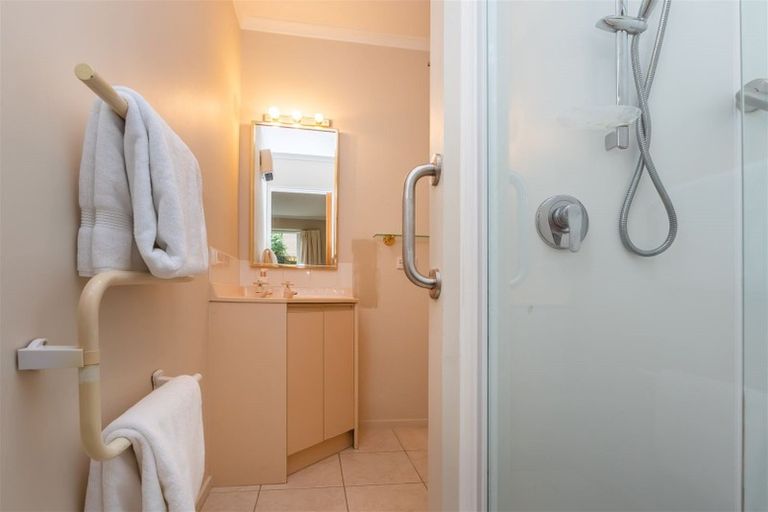 Photo of property in 1/53 Memorial Avenue, Ilam, Christchurch, 8053