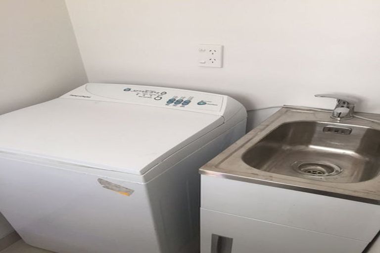 Photo of property in 173 Glenmore Street, Kelburn, Wellington, 6012