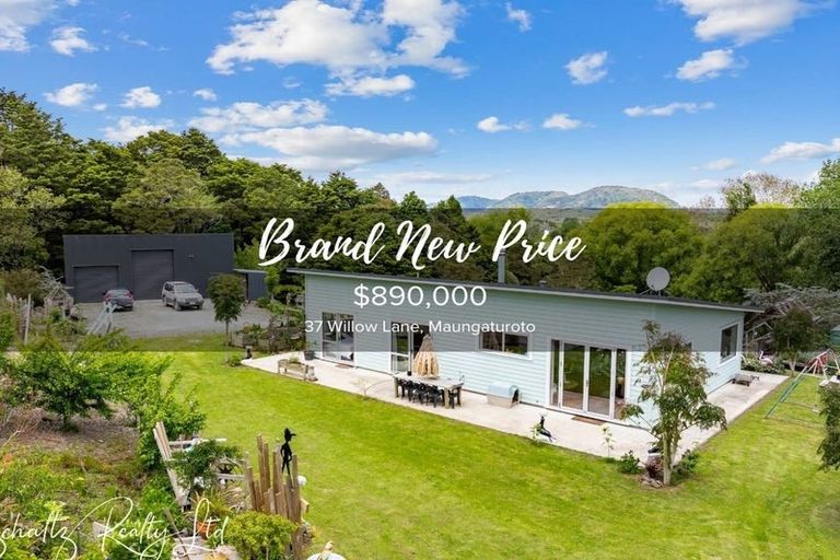 Photo of property in 37 Willow Lane, Maungaturoto, 0588