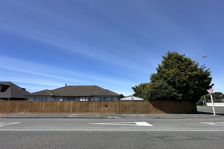 Photo of property in 2/2 Corfe Street, Ilam, Christchurch, 8041