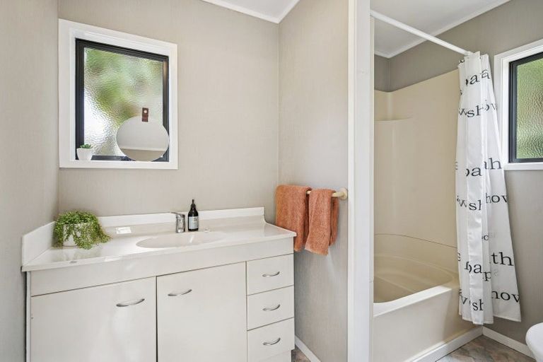 Photo of property in 137 Okere Road, Okere Falls, Rotorua, 3074