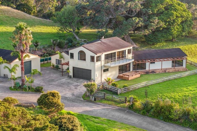 Photo of property in 987 Hibiscus Coast Highway, Waiwera, Orewa, 0994