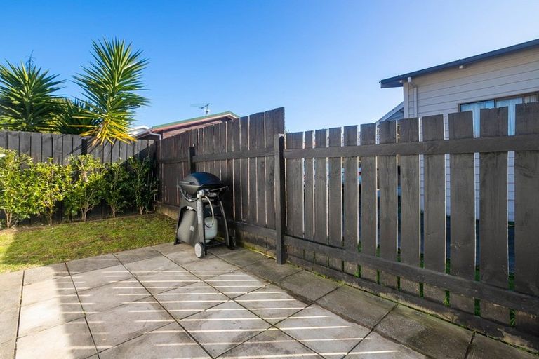 Photo of property in 10 Walmer Road, Point Chevalier, Auckland, 1022