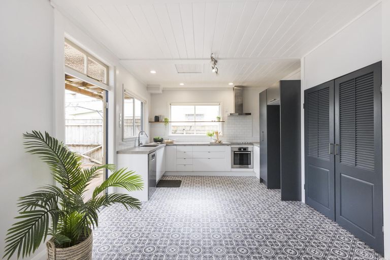 Photo of property in 31 Frederick Street, Terrace End, Palmerston North, 4410