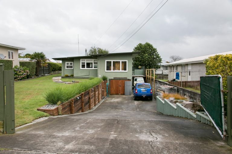 Photo of property in 17 Taupo View Road, Taupo, 3330