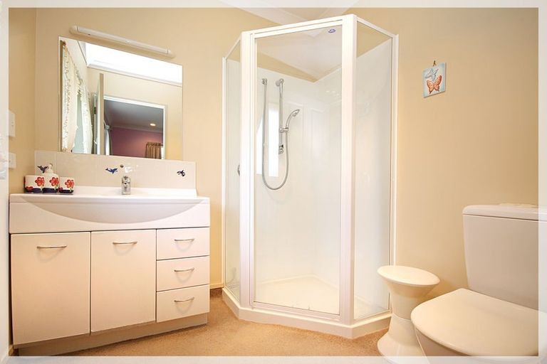 Photo of property in 93a Queen Street West, Levin, 5510