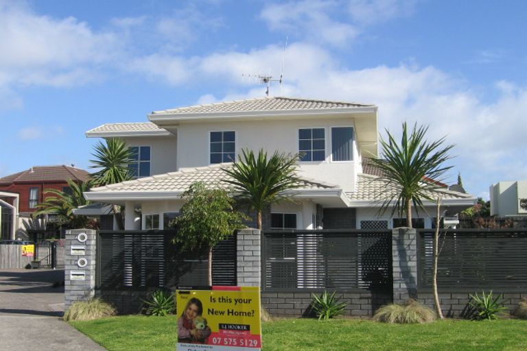 Photo of property in 23b Sunbrae Grove, Mount Maunganui, 3116