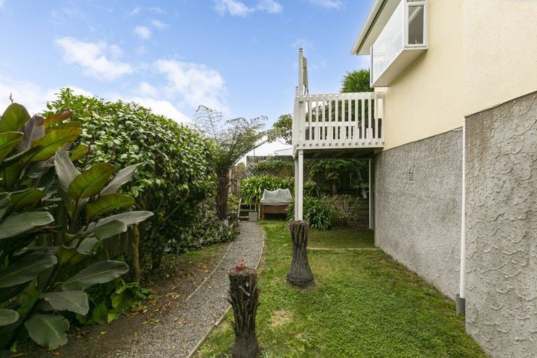 Photo of property in 4/9 Tawa Street, Tawa, Wellington, 5028