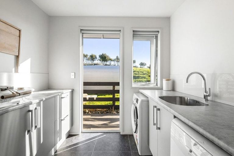Photo of property in 288 Rimmer Road, Helensville, 0875