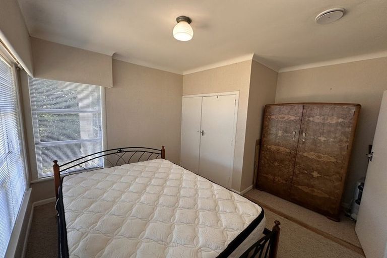 Photo of property in 9 Savoy Road, Glen Eden, Auckland, 0602