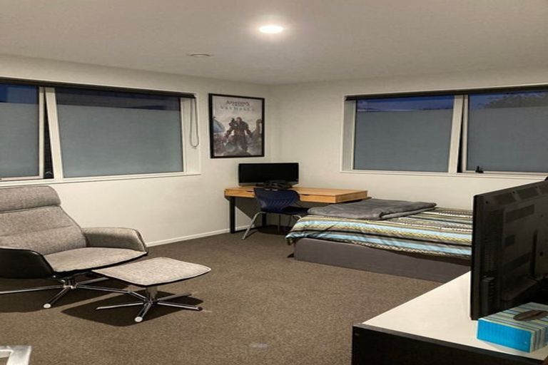 Photo of property in 7c Yeoman Place, Howick, Auckland, 2014