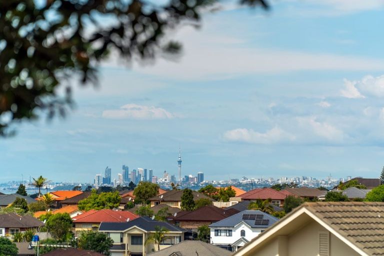 Photo of property in 6 Rush Creek Drive, Westgate, Auckland, 0614