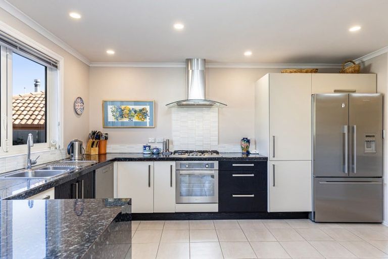 Photo of property in 10 Glentui Place, Waikawa, Picton, 7220