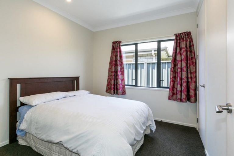 Photo of property in 14 Greenlea Place, Frimley, Hastings, 4120