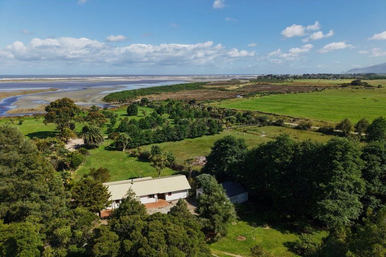 Photo of property in 4589 Karamea Highway, Karamea, 7893