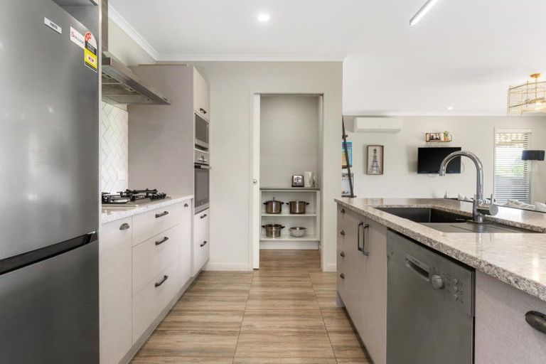 Photo of property in 42 Double Bay Road, Pyes Pa, Tauranga, 3112