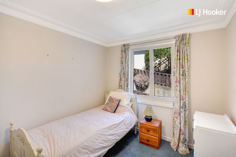 Photo of property in 15 Bayne Terrace, Macandrew Bay, Dunedin, 9014