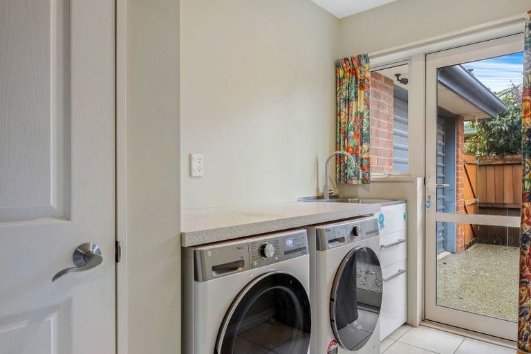 Photo of property in 21 Welsford Street, Woodend, 7610