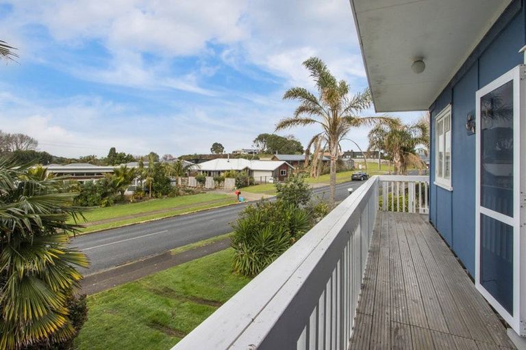 Photo of property in 54 Athenree Road, Athenree, Katikati, 3177