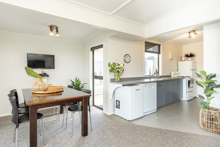 Photo of property in 12 Moori Road, Waimarama, 4294