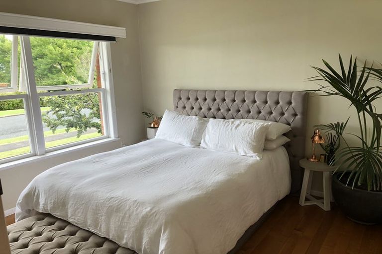 Photo of property in 2 Fifeshire Street, Belmont, Auckland, 0622