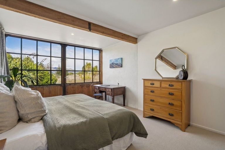 Photo of property in 66 Te Awa Road, Albert Town, Wanaka, 9382