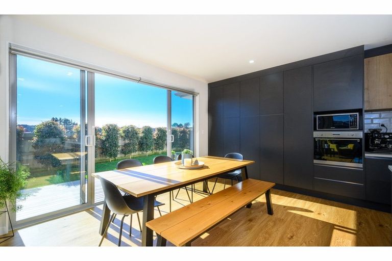 Photo of property in 17 Moemoea Avenue, Kumeu, 0810