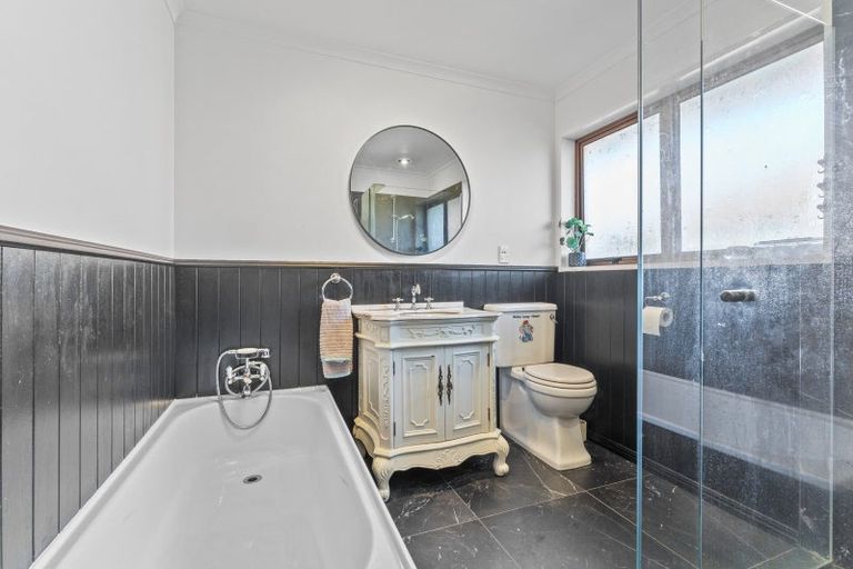 Photo of property in 100 Huxley Street, Pahiatua, 4910