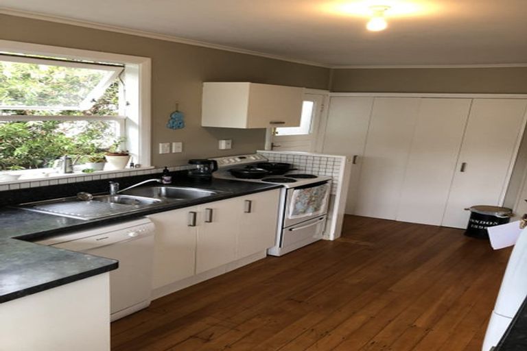 Photo of property in 4 Clarkes Crescent, Paekakariki, 5034