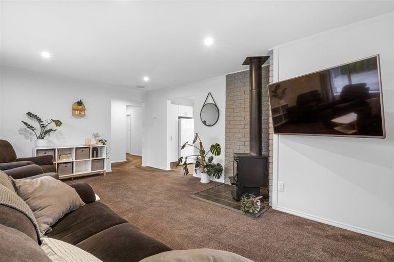 Photo of property in 4 Fitzroy Place, Bishopdale, Christchurch, 8053