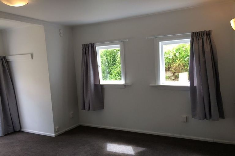 Photo of property in 173 Glenmore Street, Kelburn, Wellington, 6012