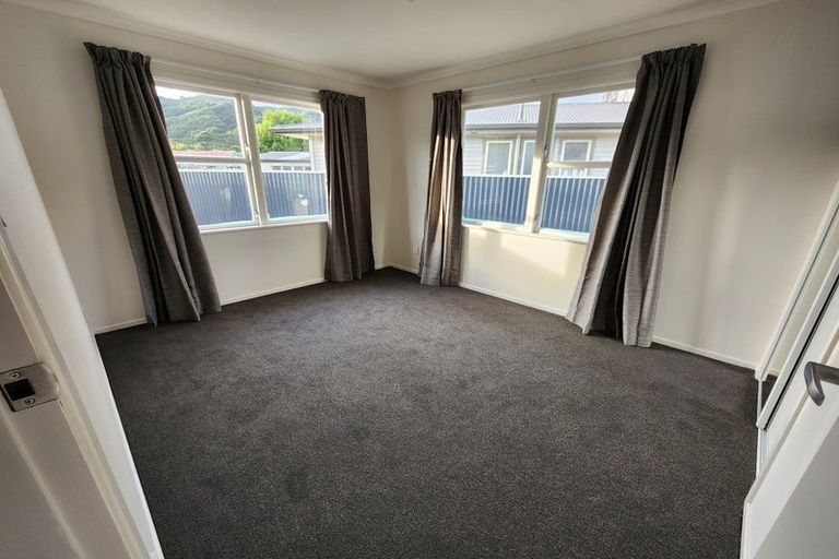 Photo of property in 35 Meremere Street, Wainuiomata, Lower Hutt, 5014