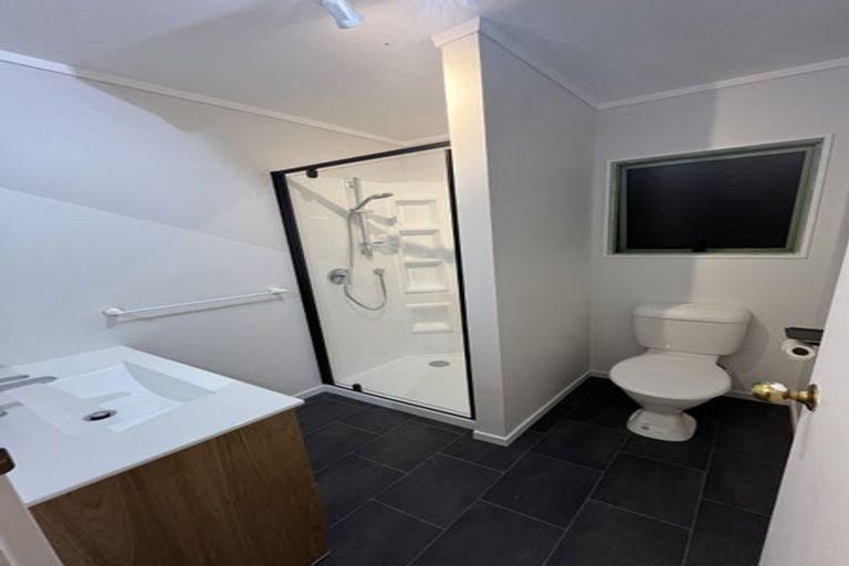 Photo of property in 70 Whitford Road, Botany Downs, Auckland, 2014