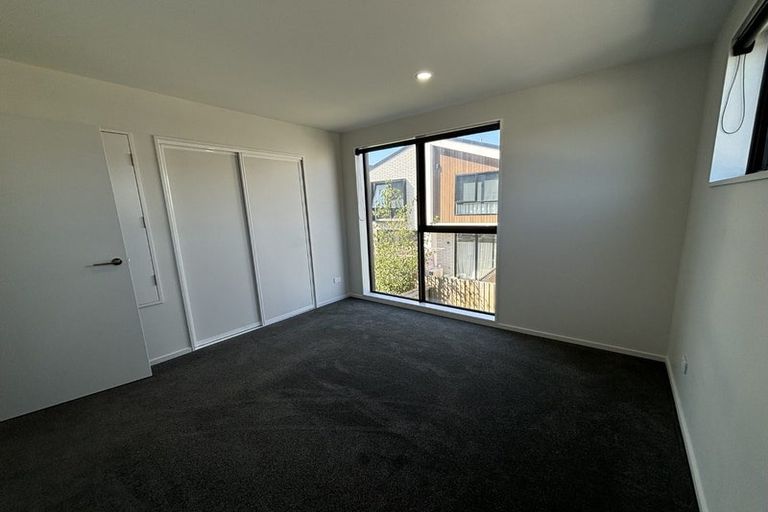 Photo of property in 2/325 Lincoln Road, Addington, Christchurch, 8024