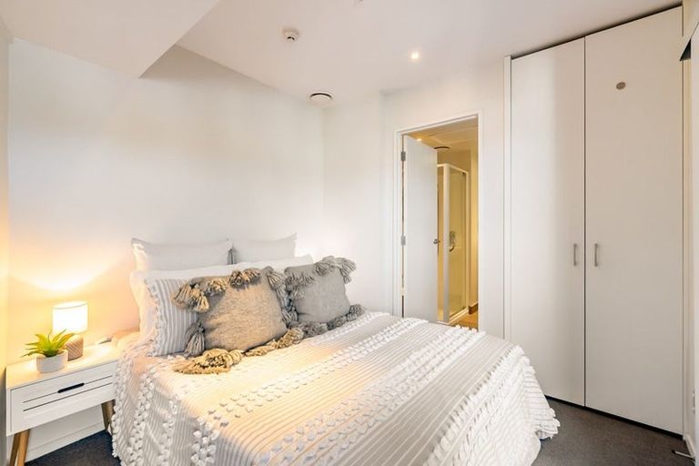 Photo of property in Soho Apartments, 1004/74 Taranaki Street, Te Aro, Wellington, 6011