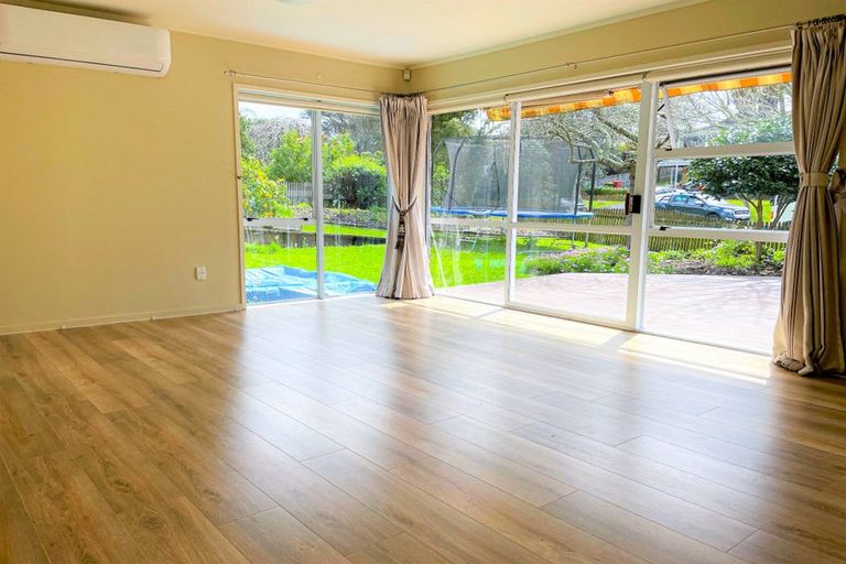 Photo of property in 4 Sailfish Drive, West Harbour, Auckland, 0618