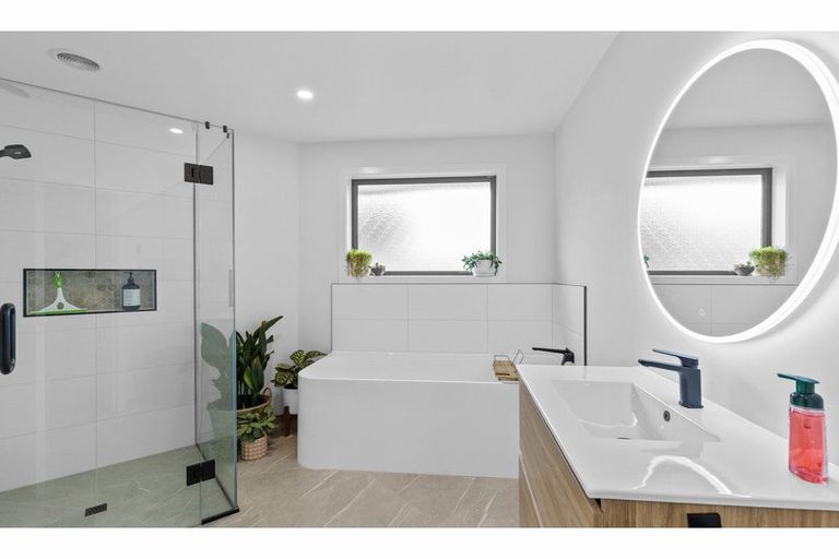 Photo of property in 32 Lindsay Way, Grasmere, Invercargill, 9810