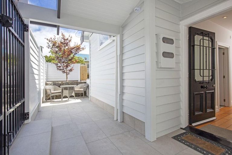 Photo of property in 11 Vine Street, Saint Marys Bay, Auckland, 1011