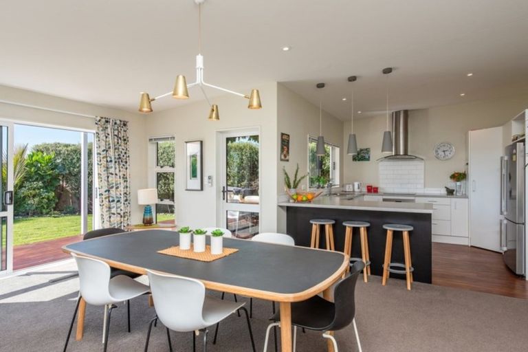 Photo of property in 10 Sue Avenue, Otaki, 5512