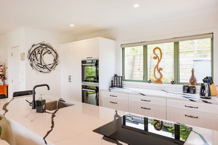 Photo of property in 121 Cashmere Drive, Fitzherbert, Palmerston North, 4410