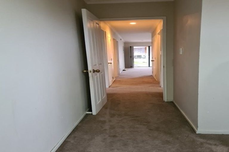 Photo of property in 229 Triangle Road, Massey, Auckland, 0614