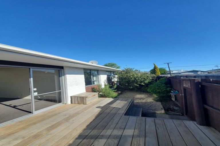 Photo of property in 2/557 Gloucester Street, Linwood, Christchurch, 8011