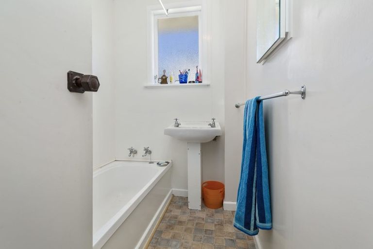 Photo of property in 24 Matatiro Street, Titahi Bay, Porirua, 5022