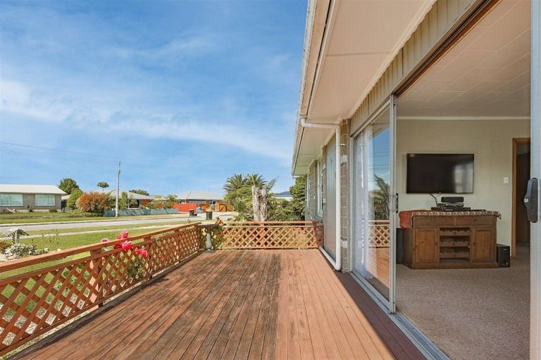 Photo of property in 47 Lyndhurst Street, Westport, 7825