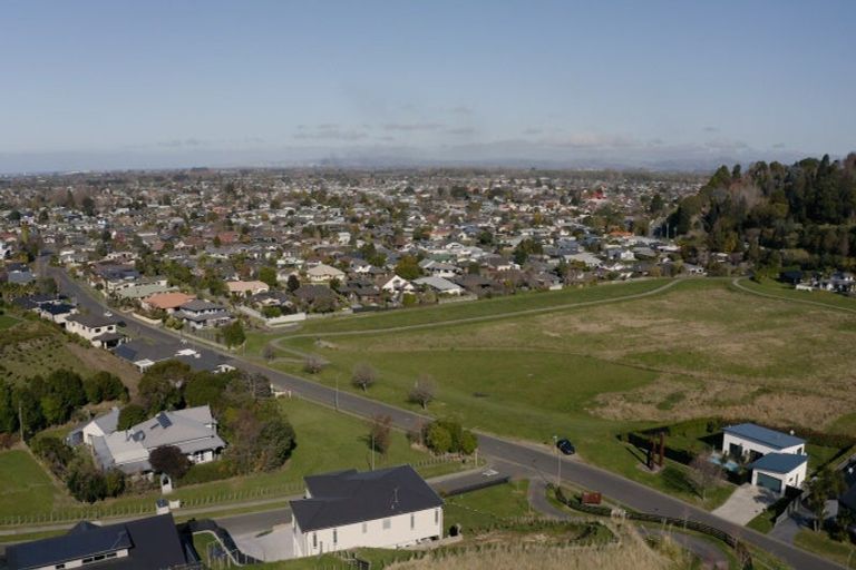 Photo of property in 1 Ridgeway Terrace, Taradale, Napier, 4112