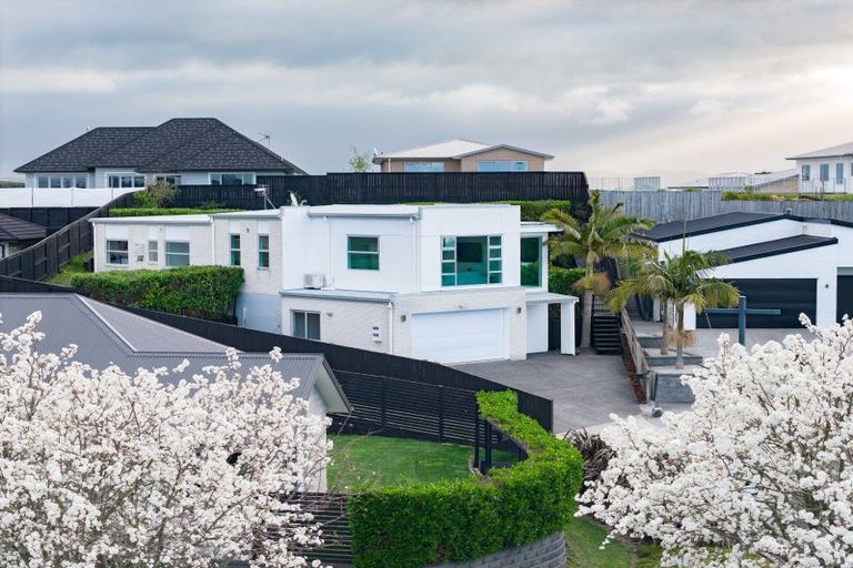 Photo of property in 11 Highview Court, Flagstaff, Hamilton, 3210