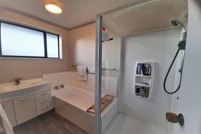 Photo of property in 1/39 Solomon Avenue, Redwood, Christchurch, 8051