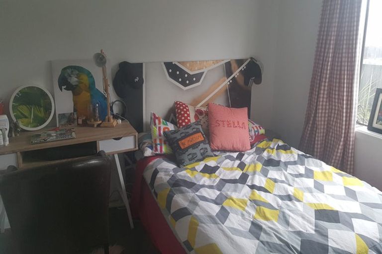 Photo of property in 86 Winters Road, Redwood, Christchurch, 8051