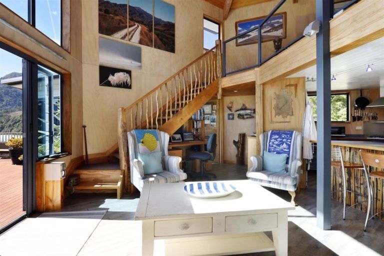 Photo of property in 7 Soucis Lane, Okiwi Bay, French Pass, 7193